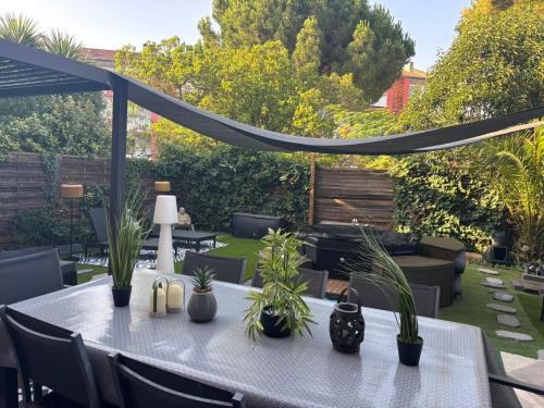Lattes Apartamento | Havre de paix avec jardin et terrasse
