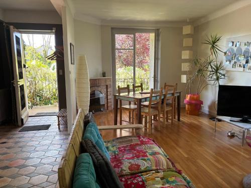 Les 3 Cites Apartamento | Havre de paix cosy avec jardin proche du centre-ville de Poitiers