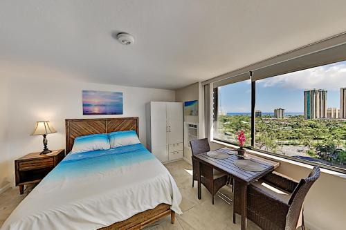 McCully - Moiliili Apartamento | Hawaiian Monarch 1604 condo