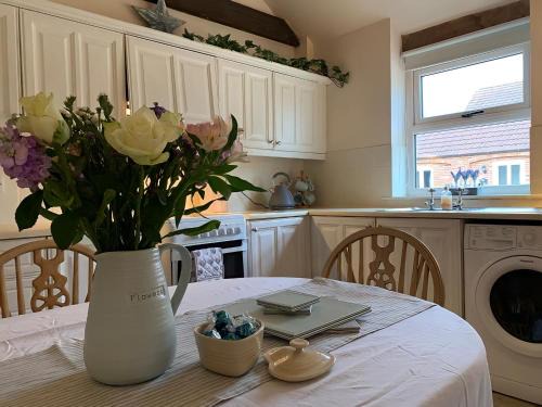Louth Casa | Hawthorn Cottage at Waingrove Farm