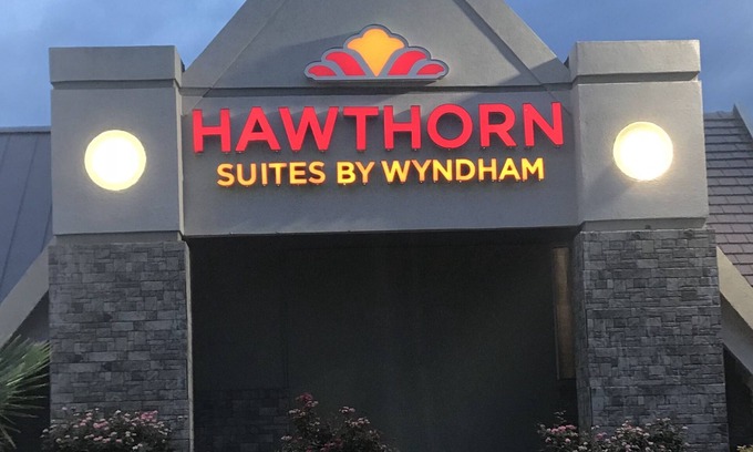 St. Andrews Hotel | Hawthorn Suites by Wyndham Columbia