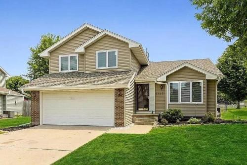 West Des Moines Casa | Hawthorne Hideaway