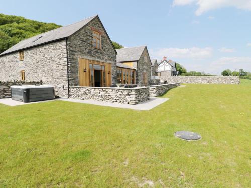 Corwen Casa | Hay Store