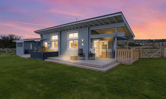 Braunton Casa | Hayditch, Great Field Lodges - a lodge that sleeps 2 guests in 1 bedroom