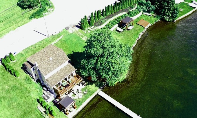 Livonia Center Casa | Hayes Hideaway, 'The PERFECT Lakeside Getaway'