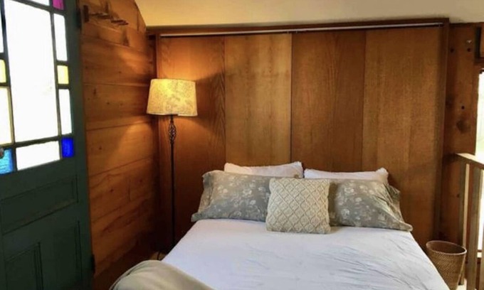 Amazon Cabaña | Hayward Cottage 250 meters from Hayward Field