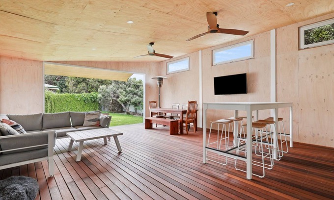 Goolwa Beach Casa | Hazel House, 2 Hazel St, Goolwa Beach