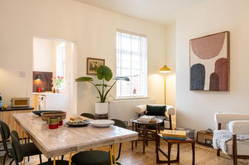 Offerton Casa | Hazel House Heathside