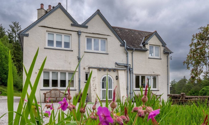 Penny Bridge Casa | Hazelseat House with Hot Tub