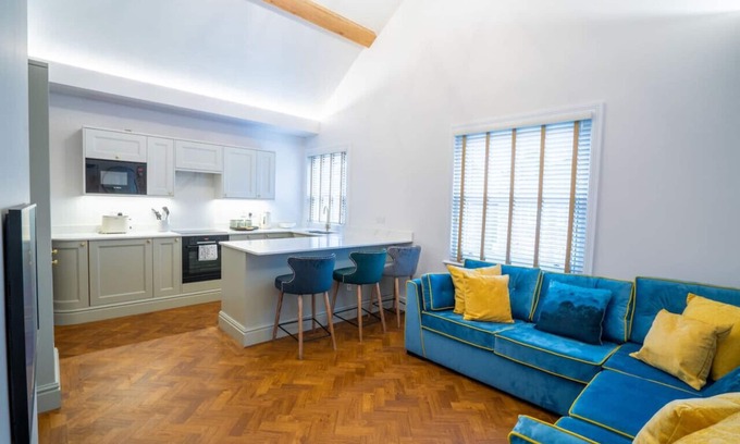 Crawley Apartamento | Hazelwick Apartment Is a wonderfuk 2 bedroom Apartment in Crawley with street parking