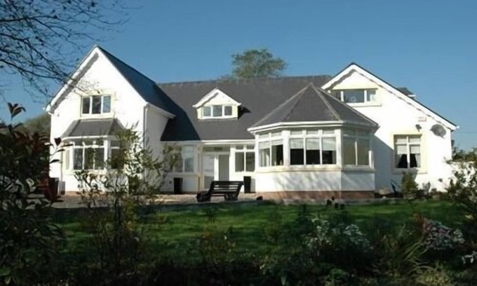 Bridgend Cama Y Desayuno | Hazelwood Guest House