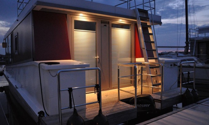 Ribnitz-Damgarten Casa | HB - Hausboot Floating 30 "paula" - Abseits vom Trubel - Urlaub auf dem Hausboot "paula" im
