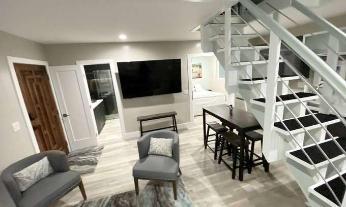 Huntington Beach Cabaña | HB Hideaway · 2 Mi to Beach · 60+ Day Savings · Ideal for Snowbirds & WFH!
