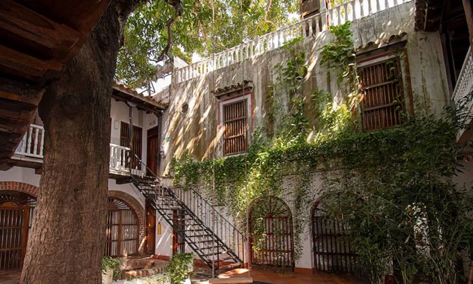 Cartagena Walled City Cabina | Hb-ssf Boutique Hotel Room With Jacuzzi Air Conditioning And Wifi