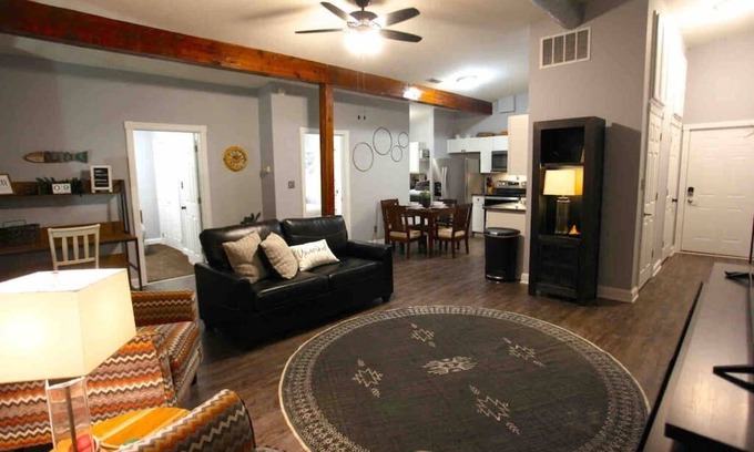Chillicothe Apartamento | Head above Water - Downtown Chillicothe