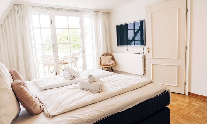 Murwik Apartamento | Head for the Baltic Sea - let the vacation begin! with our FördeBlick.