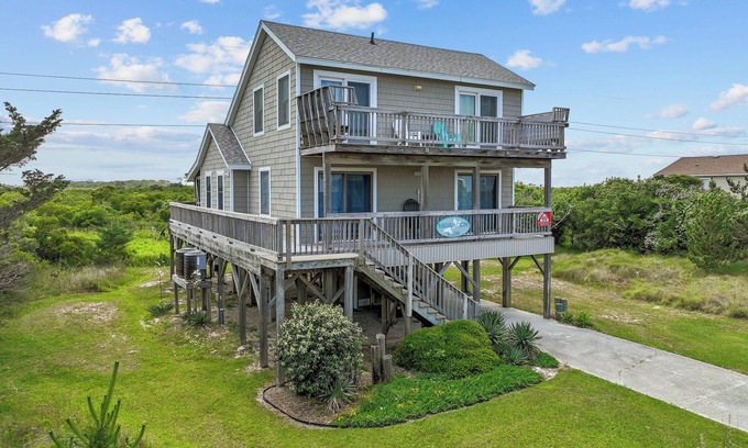 South Nags Head Casa | Head for the beach and settle into Migration!