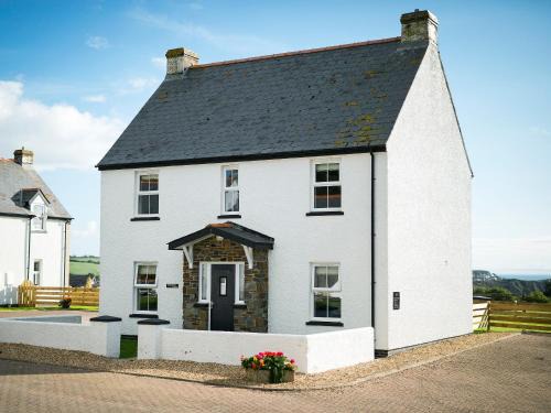 Lydstep Casa | Headlands House - Uk6739