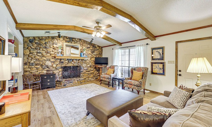 Redlick Casa | Healthcare-Worker Hub 2 Mi to Texarkana Hospitals!