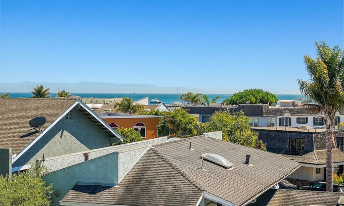 Capitola Casa | Heart of Capitola Vacation Rental