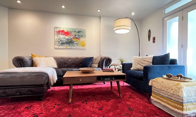 Shaw Condominio | Heart of DC! Modern Upscale Comfy 2BR/2BA in Shaw Neighborhood