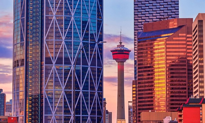 Victoria Park Apartamento | Heart of Downtown | 2Bed 2Bath | Free Parking | AC
