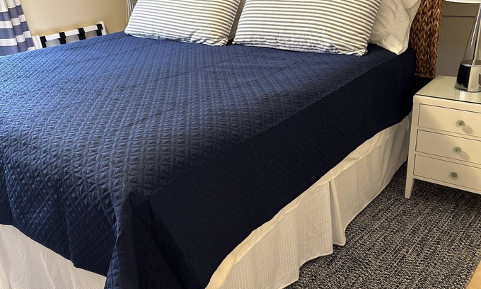 Jamestown Casa | Heart of Jamestown, In town location, 3rd floor suite, B&B style with King Bed