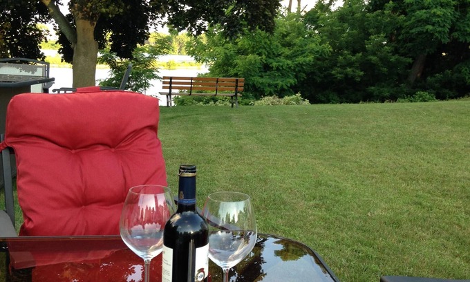 Port Dalhousie Apartamento | Corazón del país del vino de Niágara en la famosa ciudad de Port Dalhousie