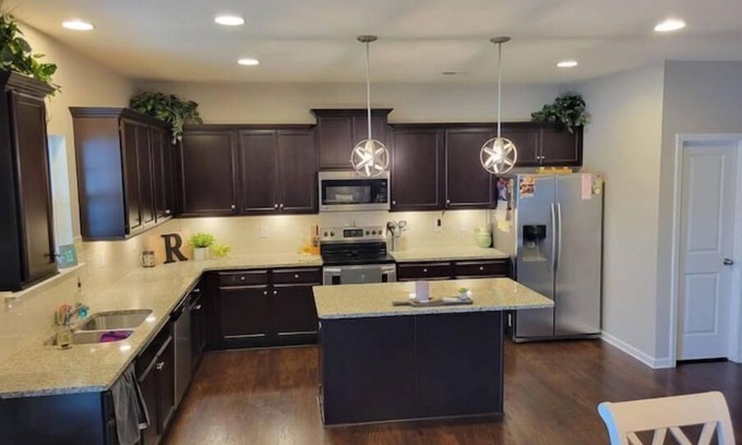 Simpsonville Casa | Heart of Simpsonville-Family Friendly. Gym,Firepit