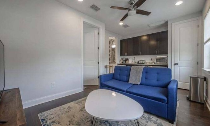 North Hyde Park Apartamento | Heart of SOHO. Minutes to Downtown/Stadium