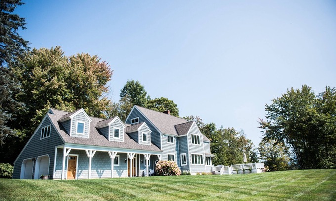 Stowe Area Casa | Heart of Stowe Ski / Summer Home - Sauna, Mesa de billar, Mesa de ping pong, WiFi gratis