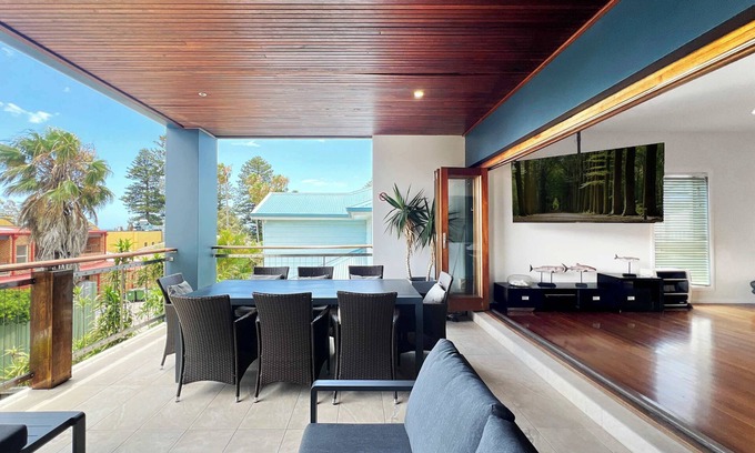 Shellharbour Casa | Heart of the Village - Walk to the Waters Edge