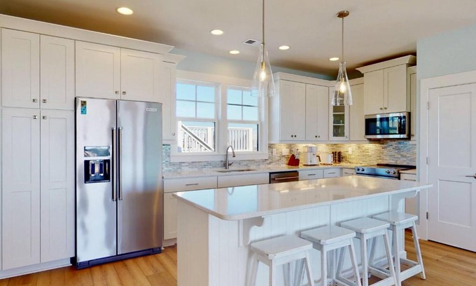 Kure Beach Casa | Heart Tones