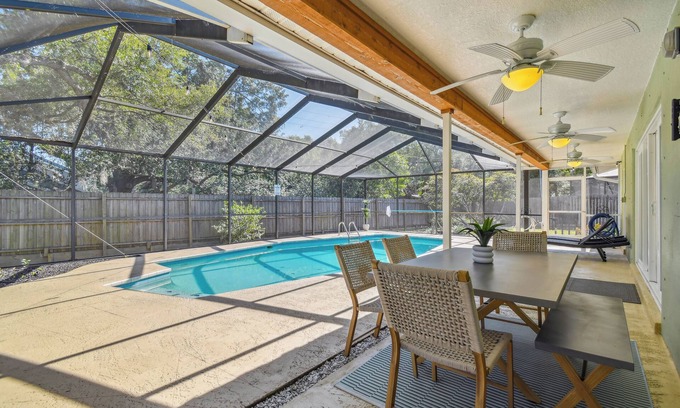 Palm Harbor Casa | Heated Pool. 3-bedroom house 6.5 miles to honeymoon Island