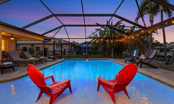 Eight Lakes Casa | Heated Pool, Gulf Access, Dock, Tiki Hut - The Lucky Pelican - Roelens