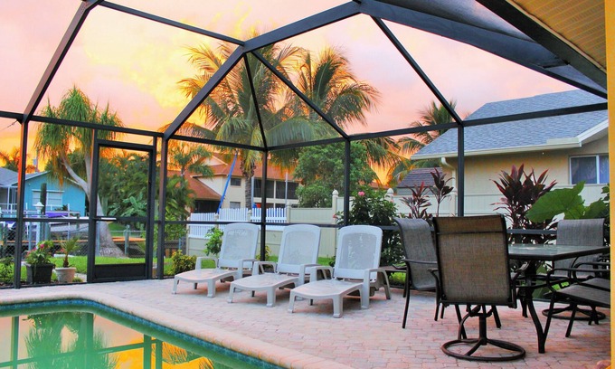 Caloosahatchee Casa | Acogedora casa de la piscina, Acceso rápido golfo aún cerca del centro, Desirable SE Cape Coral