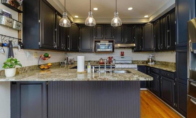Northampton Casa | HEATED POOL&HOT TUB! DONT MISS THIS ONE! CLOSE TO EVERYTHING STL DOWNTOWN!