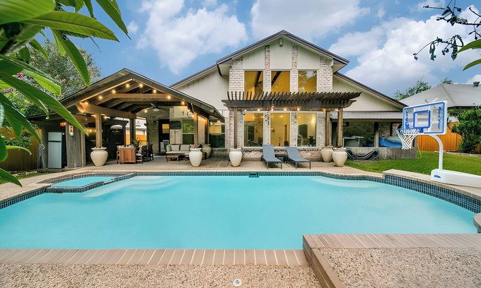 Hidden Forest Casa | Heated pool & hot tub close to six flags!