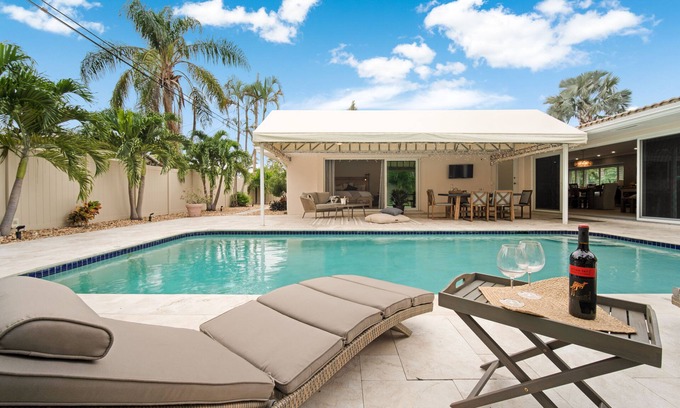 Imperial Point Casa | Heated Pool + King Beds, 2 Miles from the Beach