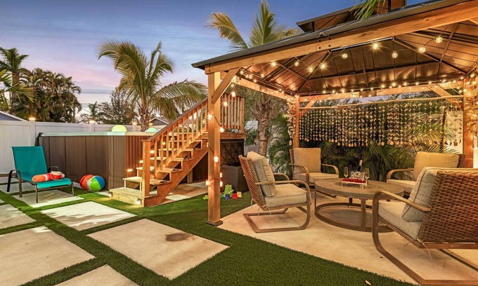 River District Casa | Heated Pool, Mini Golf & Cabana: Bradenton Retreat