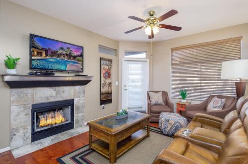Central Scottsdale Apartamento | Heated Pool, Spa, Fitness Center, Central Location