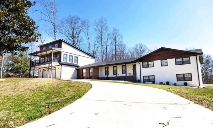 Riverdale Casa | HEATED POOL~THE WHITE HOUSE GRAND ATLANTA - ENTIRE HOME