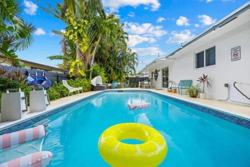 North Central Hollywood Casa | Heated Pool with Beach Gear, The Other Hollywood