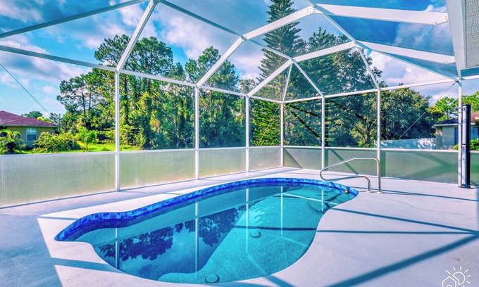 North Port Casa | Heated SALT Pool - 3bd - Sunny