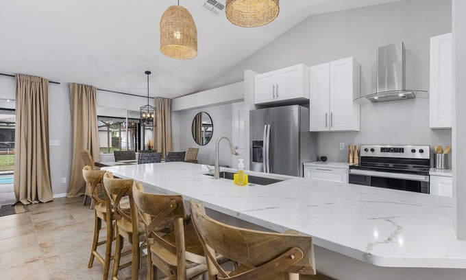 San Carlos Park Casa | ★ Heated Pool Kid Friendly Near Beach CLEAN