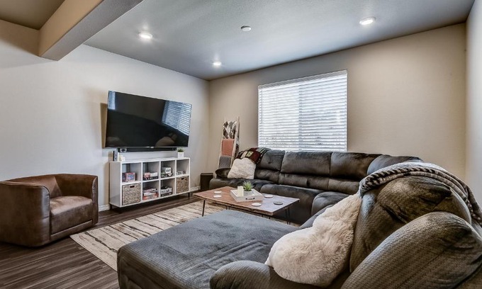 Colorado Springs Casa | Heathland Hideaway