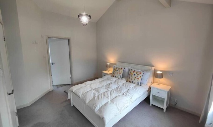 Chandler's Ford Casa | Heathlands 4bed House