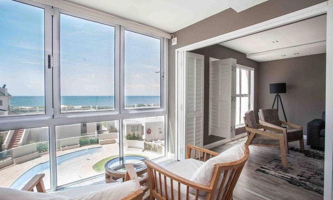 Pollok Beach Apartamento | Heaven on the beach @ Summerseas
