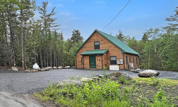 Shirley Mills Cabina | Heaven on the River (Direct ATV/Snowmobile Trail Access!)