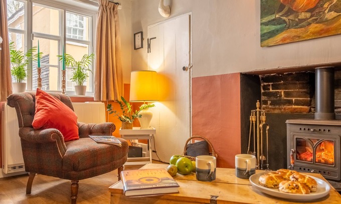 Sudbury Apartamento | Heavenly 16th century cottage in pretty rural village with great amenities - Swan's Nest